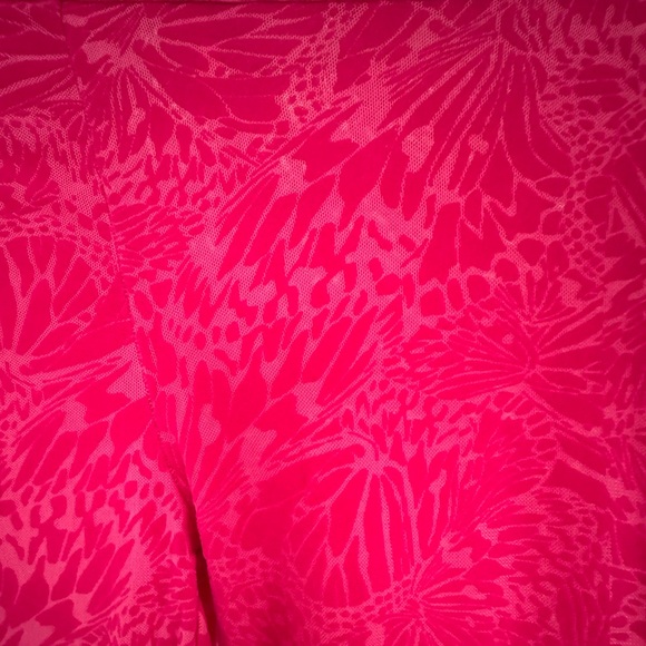 Two piece Pink set (picture show on model) see photos - Picture 3 of 5